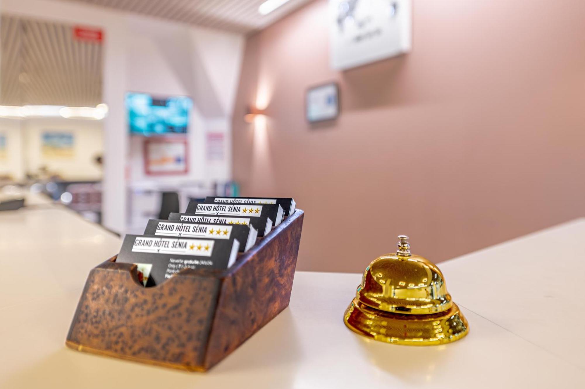 Grand Hotel Senia Orly Eksteriør bilde